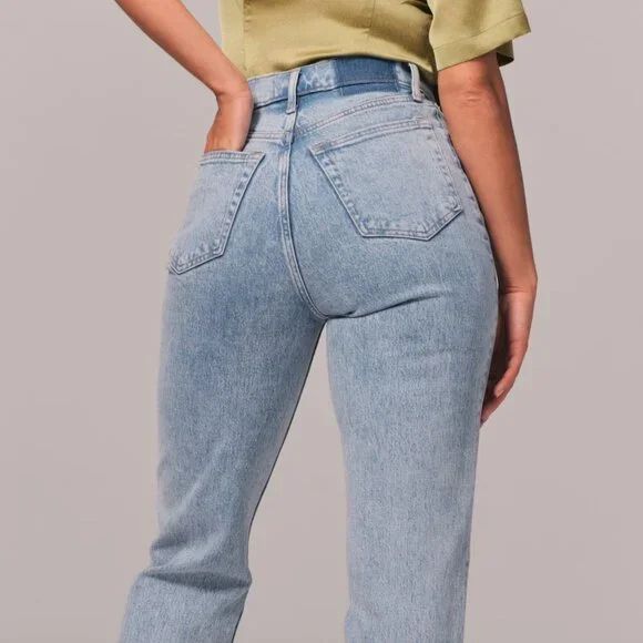 NWT Abercrombie & Fitch Curve Love Ultra High Rise 90s Slim Straight Jean - Picture 2 of 5